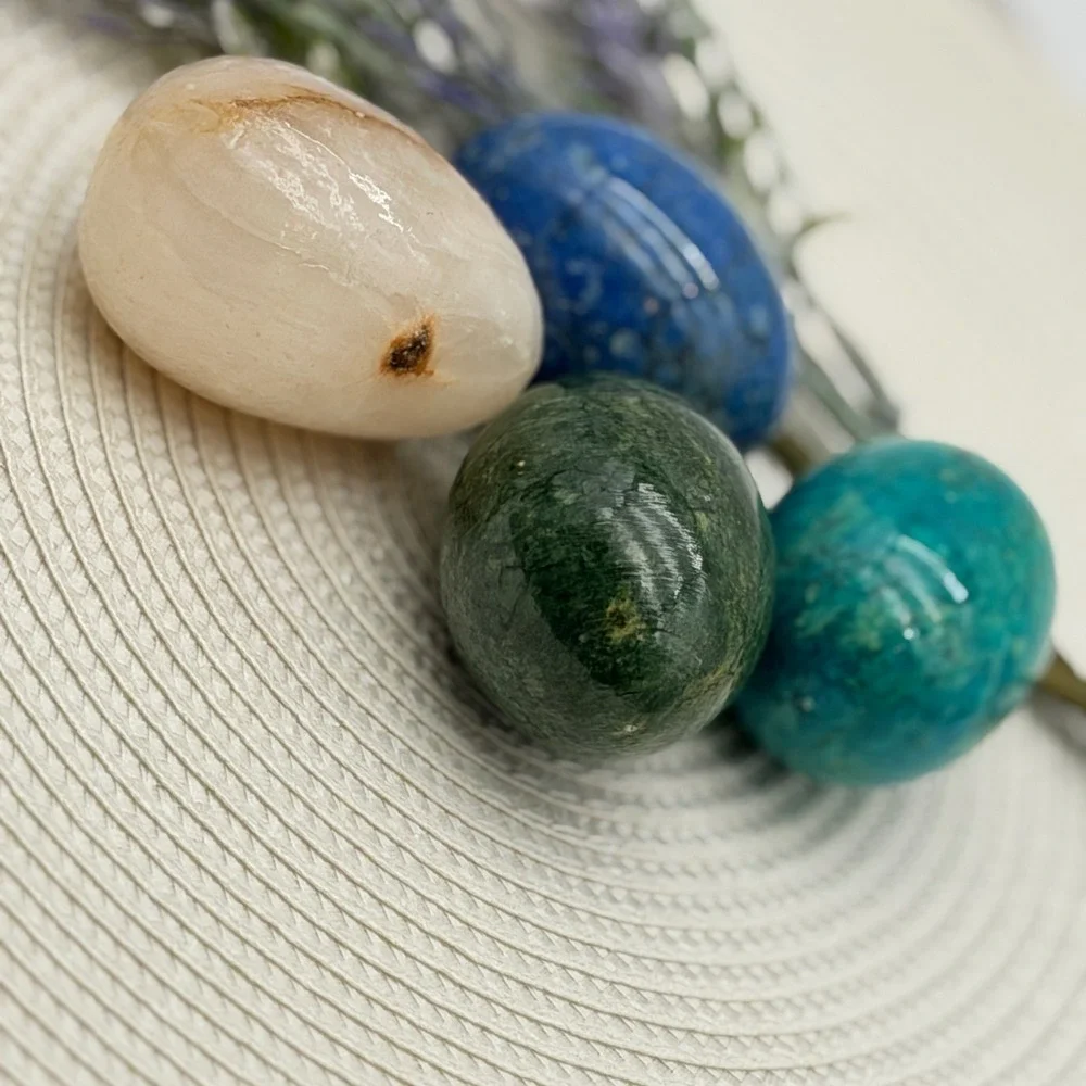 Vintage Natural Polished Stone Eggs Set of 4 Lapis Jade Alabaster Decorative
